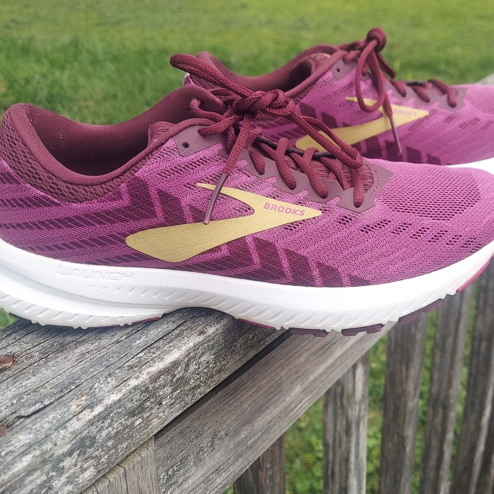 Brooks Launch 6 Energize Neutral PURPLE Running Shoes Sneakers